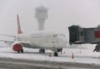 Massive snowfall shuts down Istanbul Airport